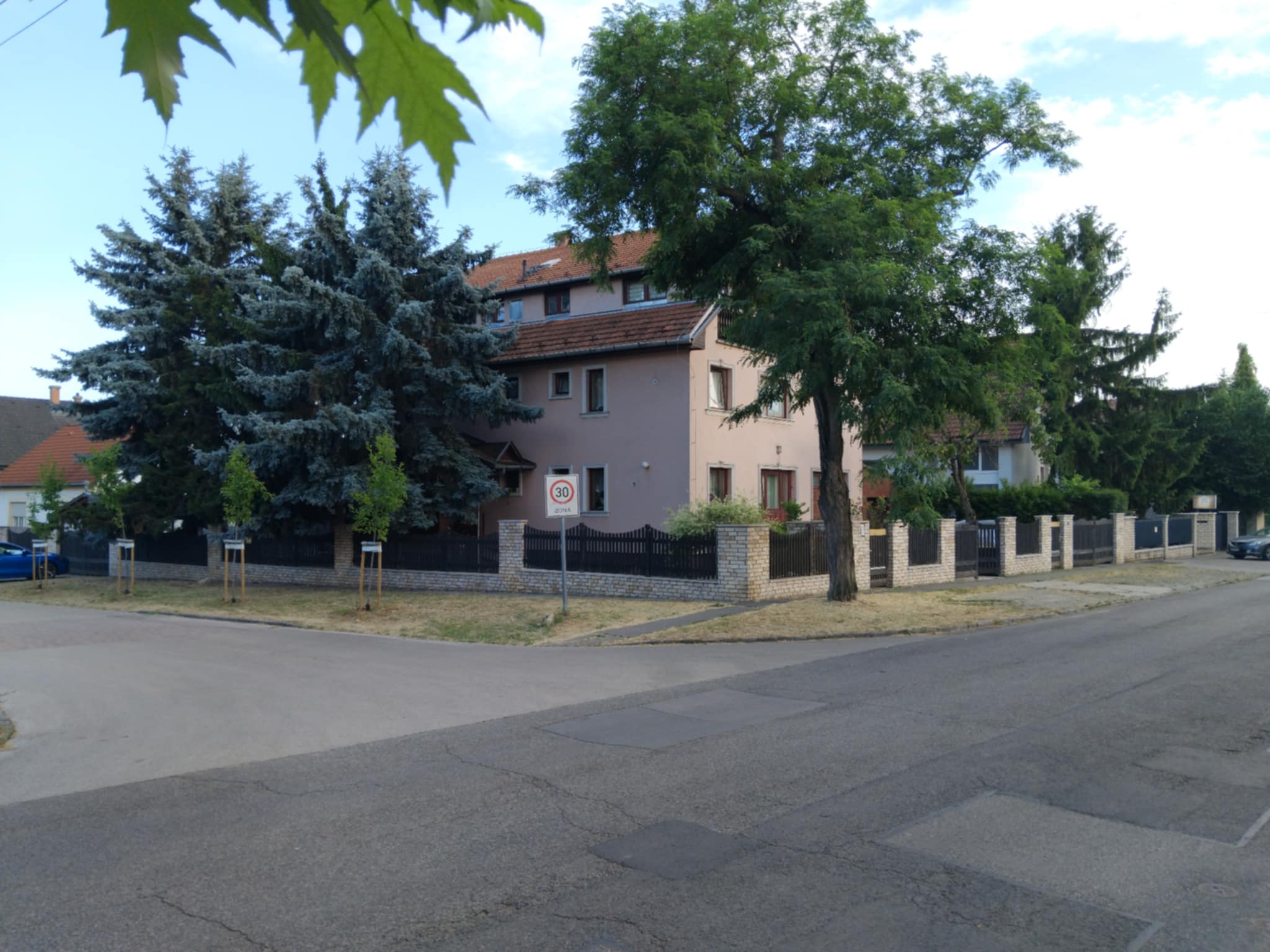 2902_image0.jpeg